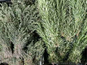 Read more about the article Herbes aromàtiques fresques